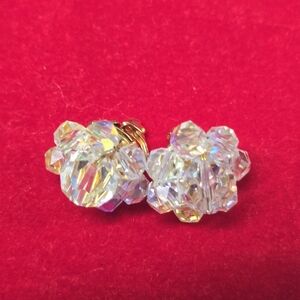 FLORAL MOTIF CLIP EARRINGS